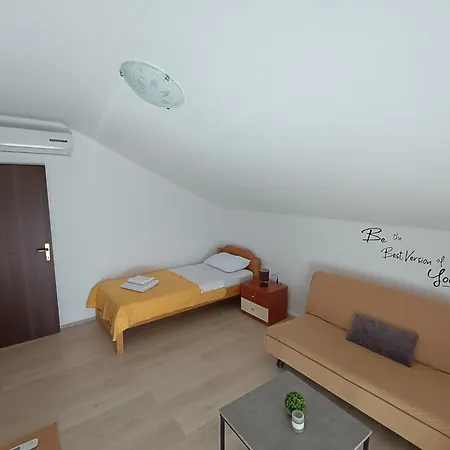 Apartament Toni *